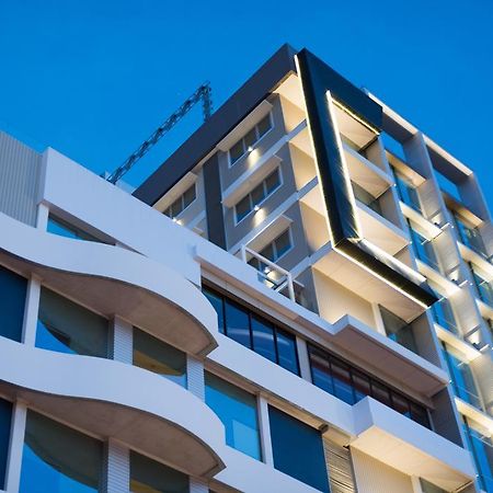 Gajahmada Avara Boutique Hotel Понтианак Экстерьер фото