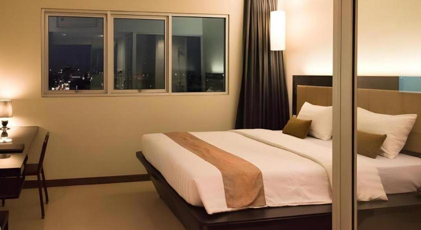 Gajahmada Avara Boutique Hotel Понтианак Экстерьер фото