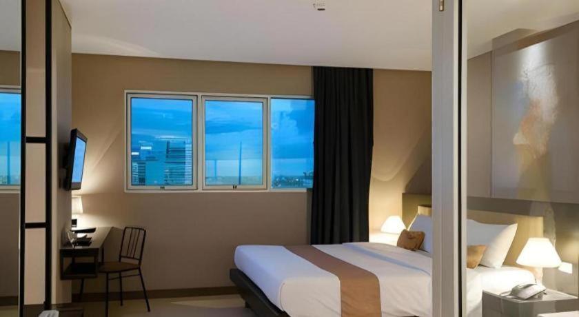 Gajahmada Avara Boutique Hotel Понтианак Экстерьер фото